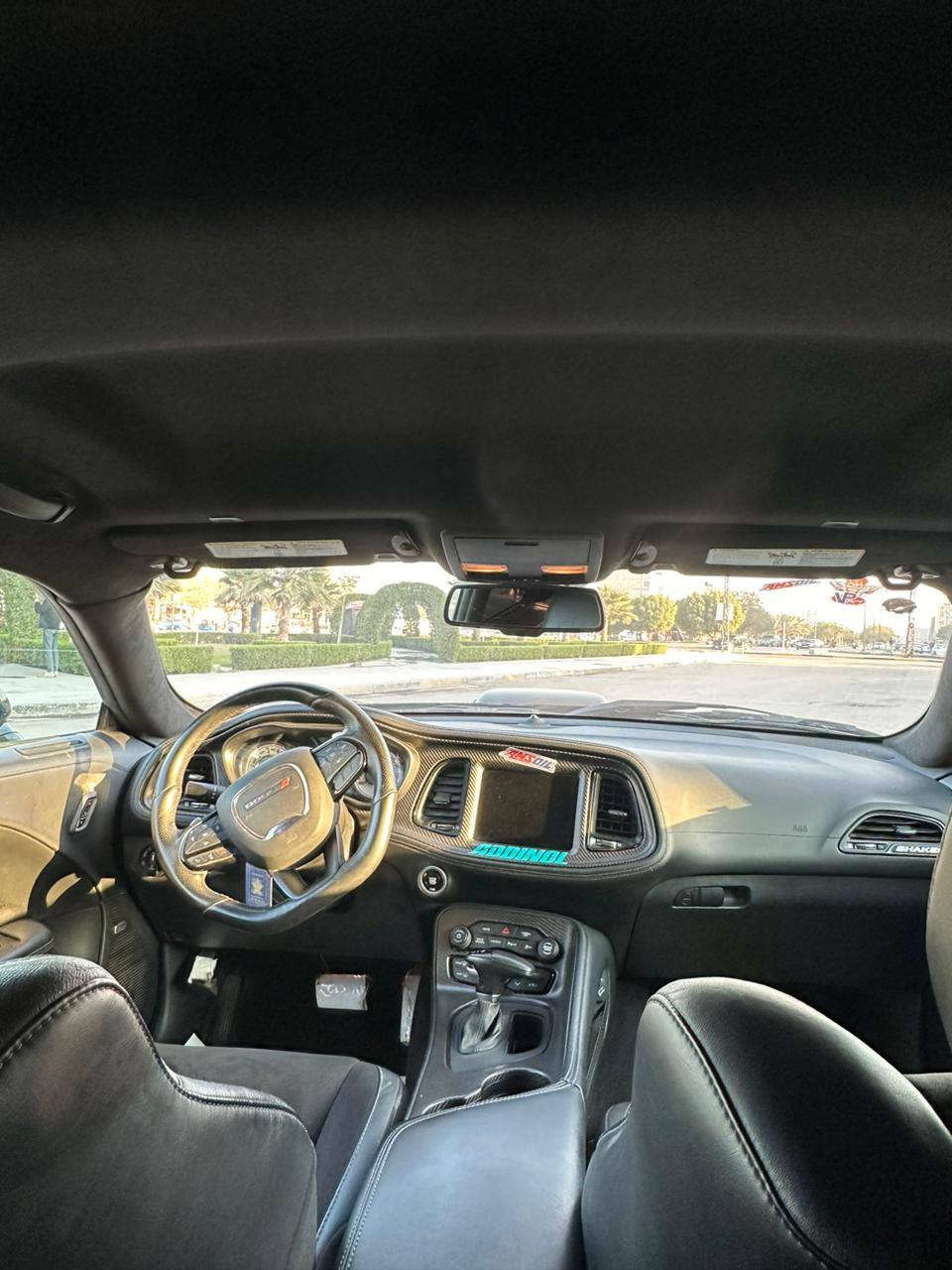 چالنچر شيگر 2023 Last call 
16 ميل 
دخول ذكي / تشغيل عن بعد/ بصمه / كشنات خزت ميموري 3 وضعيات / شوته رياضي / لايتات شيكر /كشنات حضن / كشنات جلد +كنتاره / كشن كهربائي / ستيرن كهربائي / ستيرن تدفئه تبريد / كشنات تدفئه + تبريد / شاشة حجم كبير / اكسل قفل / فجوج 6 بستم SRT / ويال SRT / نقط عمياء + هيتر مرايات / الداخل كاربون فايبر / ختومات Shaker / 
مثبت سرعه / شفتات / حاكية / كامره دواره / حساسات / عداد السرعه ابيض مختم شيكر وبعد بيها مواصفات خير من الله السياره حلوه وعليها نصبه وكشخه  وبعدها دخول جديد وشبه زيرو تخبل كير مكينه بحالة الوكالة حادثها جاملغ الخلفي والجاملغ الامامي وبيها طخه  بلقماره بدايتها على اساسها صار معجون بلبدايه ونرشت ابيع سياره صبغ عام للاستفسار ***********
