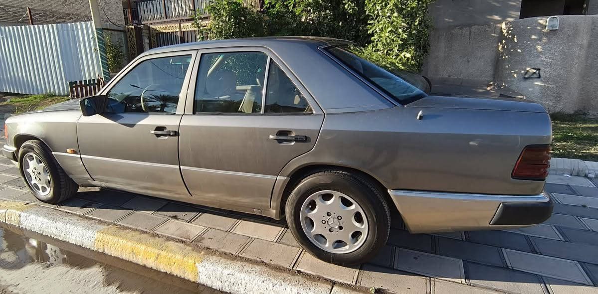 سلام عليكم مارسيدس دب للبيع موديل٨٧محرك ابلادي وكير مكفولات صبغ للجمالية فتحة سقف شغالة تخم ويل تفاحة حدادة جديدة تخم تاير جديد دشبول لد المرغوب كهربائيات شغالة ماعدى التبريد رقم بغداد انكليزي عنواني بغداد الغزالية شرط التحويل السعر 65 وبيها مجال بسيط الاستفسار ع الرقم *********** وشكرآ.
