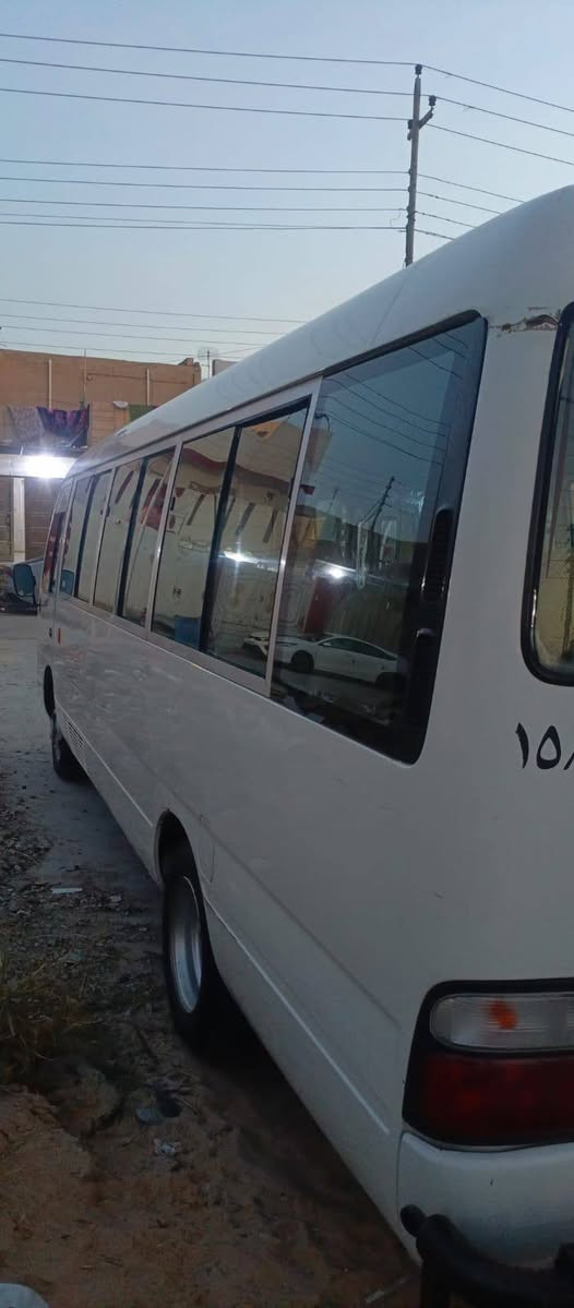 السلام عليكم كوستر لبيع موديل 2014سياره خير من الله تخم تأير تدفه تبريد كشن ستاركس بيه منظومه غاز ويل ناصي 
السياره بيه صبغات بالصفحه الطويله 
بيه الاستفسار الاتصال ***********/***********
السعر ب280بيه مجال مكان السياره النعمانيه 
كير واكسل كفاله والمكينه مجفته بجمه معمر
