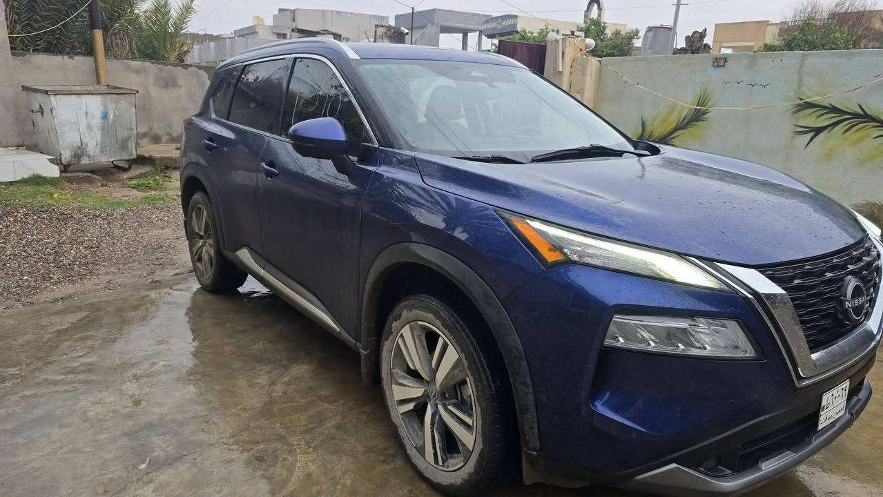 السلام عليكم
نيسان روج 2023 SL (فول مواصفات)

​المواصفات العامة:

• ​الموديل: 2023.

• ​الفئة: SL

• ​المحرك: 3 سلندر تيربو (VC-Turbo) - عزم قوي واقتصادية

​المواصفات الداخلية والتقنية:

• ​الكراسي: جلد أصلي (كهرباء) مع ذاكرة خزن لمقعد السايق وتدفئة مقاعد

• ​الشاشات: شاشة كبيرة تدعم Apple CarPlay و Android Auto 

• ​النظام الصوتي: سماعات Bose أصلية صوت نقي جداً.

• ​الفتحة: بانوراما كبيرة.

• ​التحكم: ستيرن فوليوم مع تدفئة ستيرن، رادار أمامي وخلفي وفي الجوانب 360، ونظام المحافظة على المسار (ProPilot).

• ​التبريد:تبريد قطعتين 

• بصمة تشغيل وبصمة في جميع الابواب سنتر لوك

• ​الصندوق: جك كهرباء (ينفتح ويغلق بالريموت أو القدم).

​حالة البدي والضرر:

• ​الضرر: السيارة بيها حادث  من جهة اليسار.

• ​التصليح: تبديل بابين جهة السايق (يسار) ، مع صبغ القمريّة أثر الحادث + اقل الشبر بالبونيد صبغ (بدون لغد أو شاصي، السيارة مكفولة من الداخل).

• ​ايرباجات: سليمة ماعدا البردة اليسار والكرسي الامامي.

الرقم مؤقت تسجل كل المحافظات حتى الشمالية

ماشية 85 الف كيلو

*********** واتساب

سعر 155$

صور الحادث موجودة
