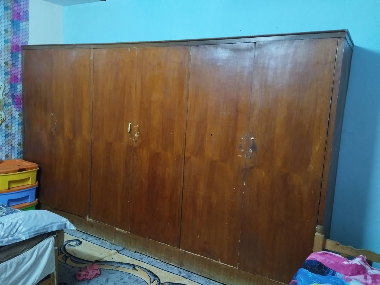 كنتور مستخدم ست أبواب السعر 150 ألف وبي مجال بغداد الشعلة *********** وبي واتساب
