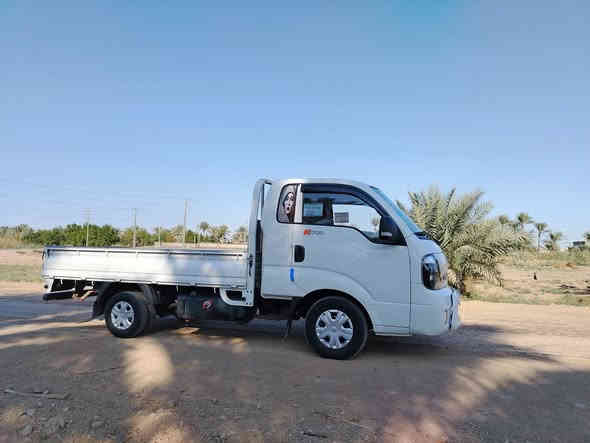 السلام عليكم سياره للبيع موديل 2018 كفاله عامه مكينه    مامفتوحه شرط تبريد شغال سنويه 2027 تحويل ثاني يوم  للستفسار ع رقم 📱 ***********
