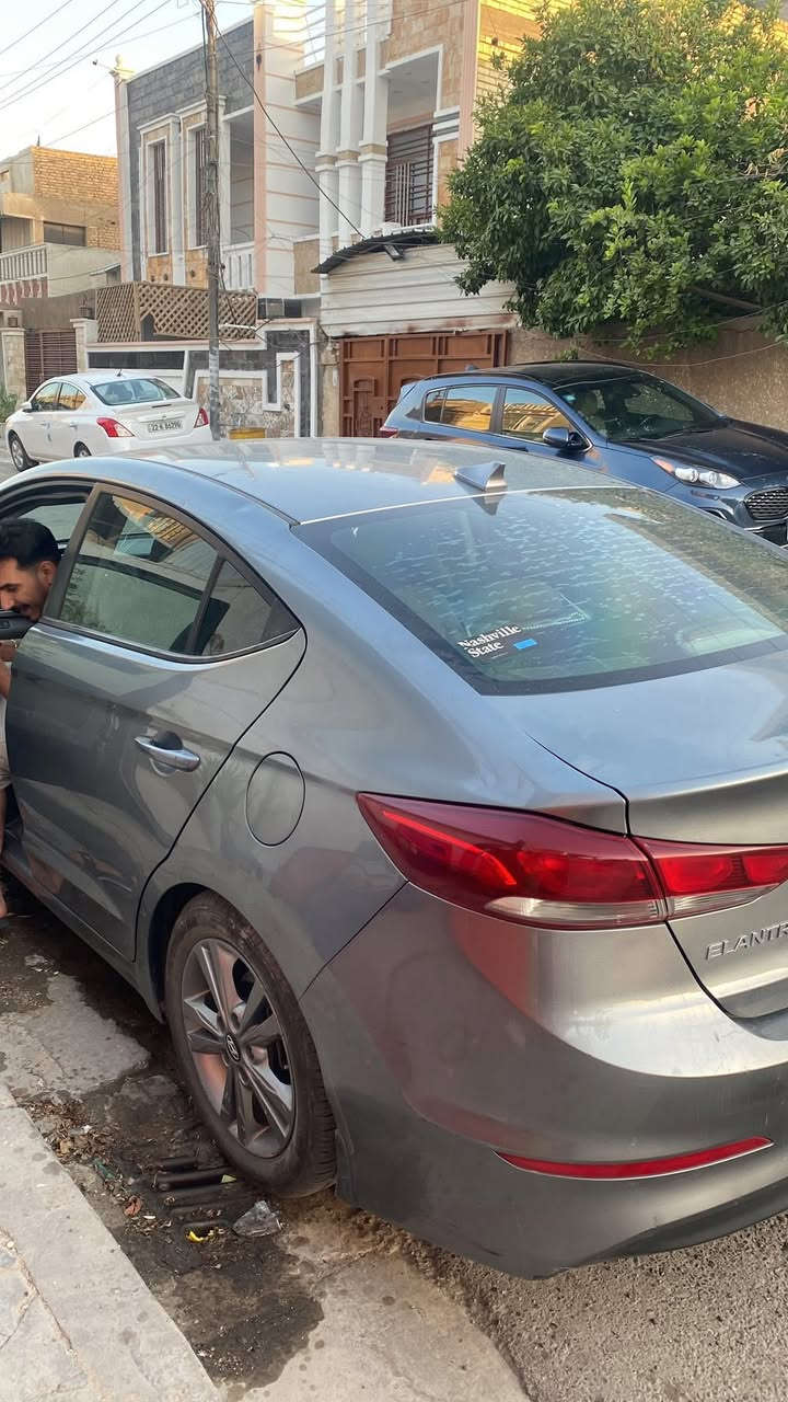 سلام عليكم النترا للبيع موديل 18 للتواصل على رقم الواتساب ***********
