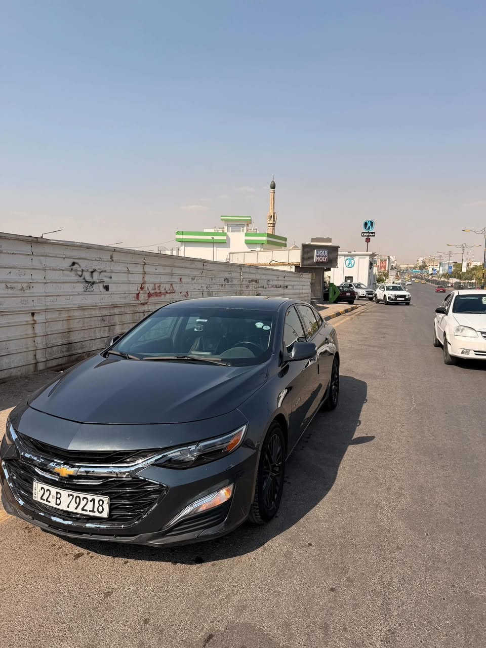 للبيع شوفليت ماليبو موديل 20
موصفات الlt
شاشه كبيره 
اربعه بصمات 
اربعه دسك 
بجم زنون 
لد نهاري 
اشارات بل مري 
سياره جاهزه وجديده ممشه قليل بجم كبس 
ضررها جانبي جاملغ امامي يمين بدون دواخل بدون ايرباك 
مكنيه كير طخم تايريات كلو بشرط 
سعرها 112 بيها مجال شراي اتصل. ***********
