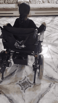 عربانه جديده سعرها ب١٧٥ نقص بطاريه رقمي 07779894341