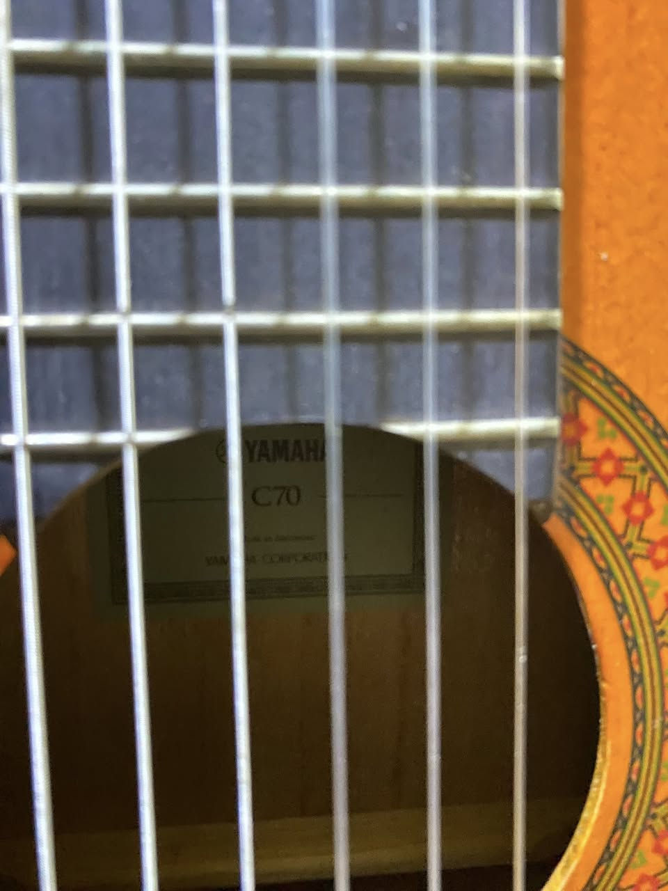 � للبيع كيتار ياماها C70 بحالة ممتازة
• النوع: Yamaha C70
 • الحالة: شبه جديد (مستخدم 10 أيام فقط)
 • الصوت: نقي وممتاز للمبتدئين
 • السعر: 175,000 دينار عراقي — السعر قفل

📍 العنوان: أربيل
📩 التواصل: خاص


**إذا كنت صاحب هذا الإعلان وتريد حذفه لأي سبب، رجاءا أرسل رسالة إلى الدعم الفني**