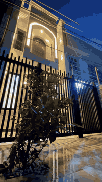 ✅ للبيع في حي الجامعة دار حديث 

مساحة 50 متر واجهة 4 ونزال 12٫50 سنة البناء 2025

موقع مميز شارع 15 متر واجهة مرمر ارضية مرمر 

( 3غرف-صالة-مطبخ-3خدمات )

———————————

 🏗️ (بناء-رسم خرائط-تصميم واجهات )
 
🔷 كما يتوفر لدينا عروض بيع -اراضي -ومنازل -وبنايات سكنية وتجارية بمساحات مختلفة في حي الجامعة والمناطق المجاورة

💢 نستقبل جميع عروض العقارات التجارية والسكنية لتسويقهالدينا 

💢 التعامل مع صاحب العقار نواجة البائع مع المشتري

📍الفرع الاول -بغداد- حي الجامعة -شارع كلية الادارة والاقتصاد- مجاور ماركت اورنج . 

📍الفرع الثاني-بغداد-السيدية-الظباط-مجاور افران الزيتون

☎️ لا تترددو بالاتصال بنا عبر الارقام التالية .....
*********** -***********

📩 او مراسلة الصفحة
