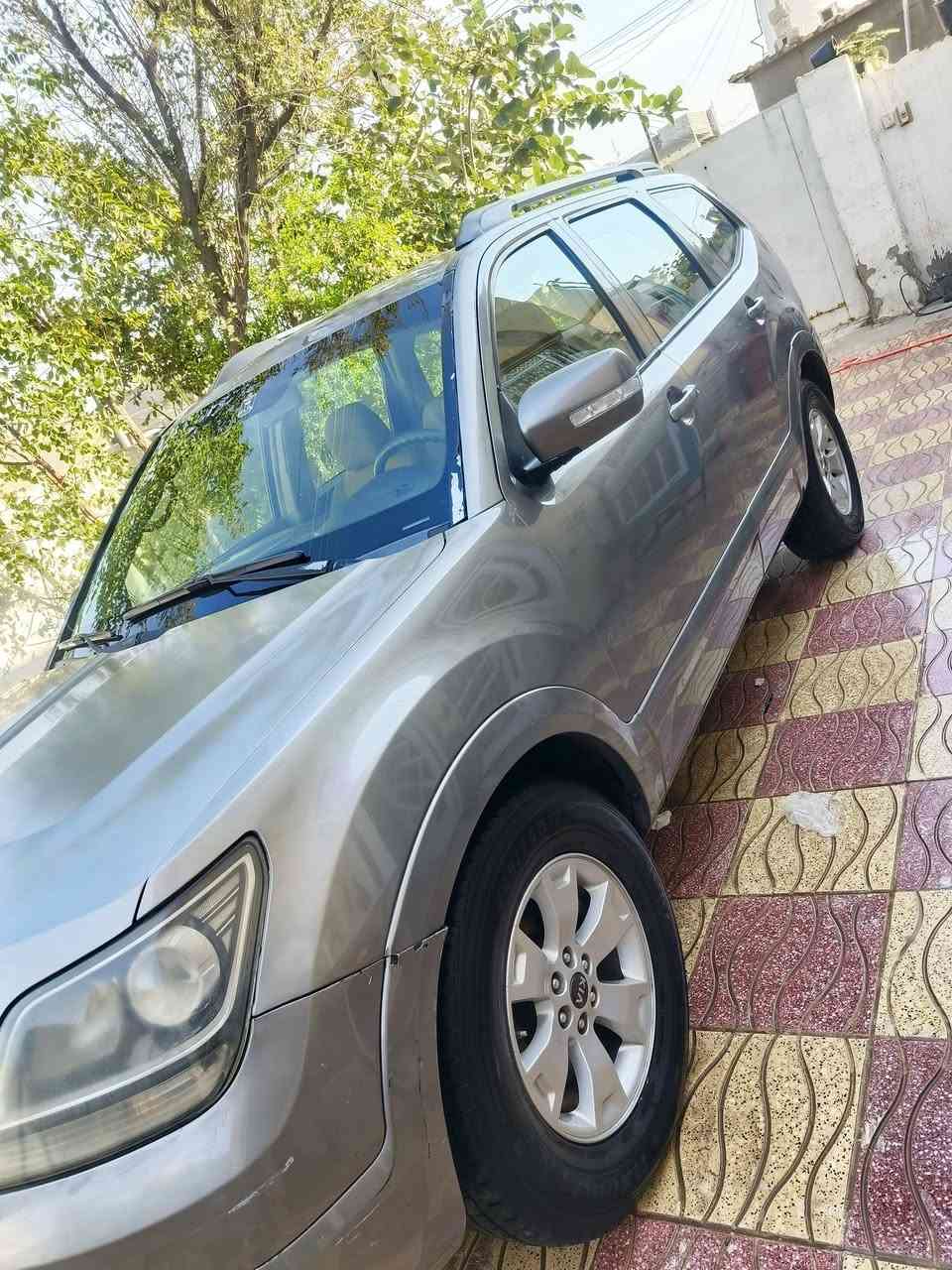 السلام عليكم كيا موهافي ادوات موديل 2014
خليجي سياره كصه جنطه 
متوم طبق الأصل
ب 120 جرس الانذار يشتغل 
فول مواصفات عده بصمه و فتحه
حساسات 
زراك لايت +لايت شركه بلادي
خزن ميموري 
كشنات كهربائي
فور ويل 
3قطع تبريد مركزي 
نظام نزول منحدرات 
جنطه شفط كهرباء 
محرك 8 سلندر مكفول 
 حداديه جديده تخم تاير جديد باتري جديد 
بيع أو مراوس حسب قناعه
مكاني بغداد مجمع بسمايه
***********
