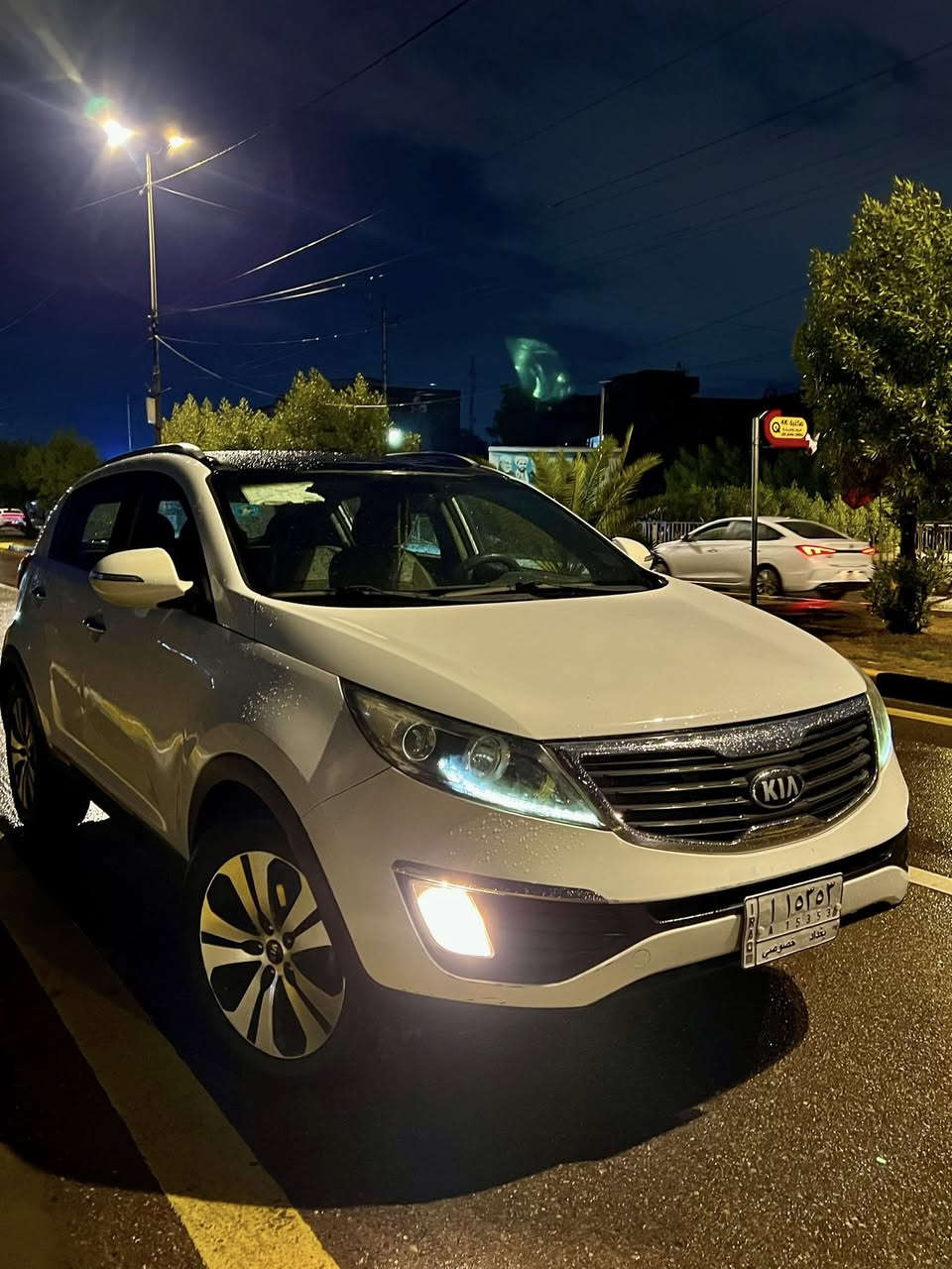 سبورتج 2013خليجي كفاله عامه عدا بارد باب الصدر 
 
ماشية 143 الف كيلو 

كير محرم 2000كفالة 

تخم تاير جديد

صدر جديد

فول عدا البصمة

سلايد روف وفتحة(فتحتين)

تحكمات ستيرن

جام اوتو

شاشة اندرويد 

سستم سماعات صوتي معدل عليه

خاصية التعتيم بالمراية

شحن usb 

‏حساسات360

كاميرا خلفية
 
العنوان البياع الرسالة الأولى ***********
