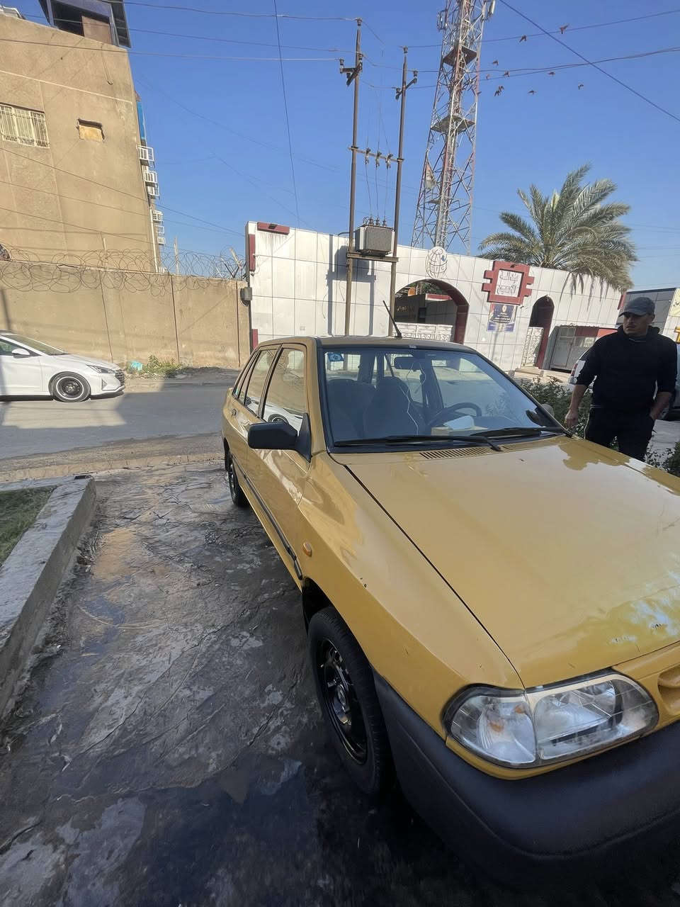 السلام عليكم عندي سايبا للبيع نضيف السياره حلو نصبته تخبل جهازه من كلشي من يدك الشارع مكينه كير خير من لله السياره برغي مذب عليه يعني جهازه موديل 2009هية غرامات مصفر تأخذ تحويل العنوان بغداد رقمي ***********سعر 24بي مجال
