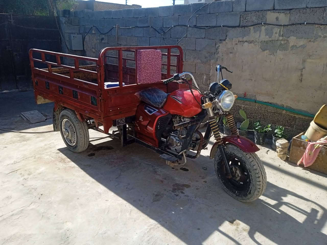 ستوتة للبيع مكان سبع البور شارع سوداني قرب ابو حمزة ابل طيور تصال *********** اوراق شغلة كاملة
