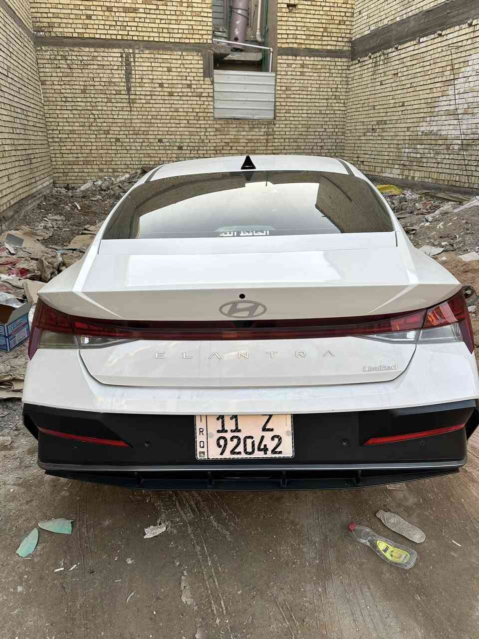 سلام عليكم النترا فول موصفات لمتدد بدون دواخل بدون ايرباك موديل 24 حادث مثل ماواضح بل الصوره داخل لونين صبغ قطعتين فقط السياره ماشيه 20 الف مكاني بغداد حي البساتين *********** السعر 175
