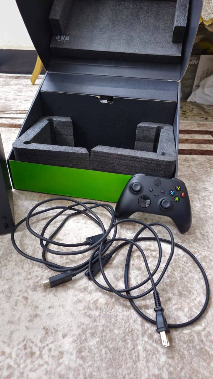 للبيع اكسبوكس سيريس اكس
السلام عليكم 
 اكسبوكس سيريس اكس ١ تيرا
ملحقات كاملة واصلية وجوستك اصلي 
فقط بي جلغة بالركن موضحة بالصورة غير مؤثرة
%استعمال اقل من سنة نضافة ٩٨
مكاني بغداد السيدية ماعندي توصيل 
تجي تاخذة واطيك بي ضمان يومين اذا بي اي مشكلة يرجع 
للاستفسار تواصل ماسنجر او واتساب ***********
السعر 575 وبي مجال
