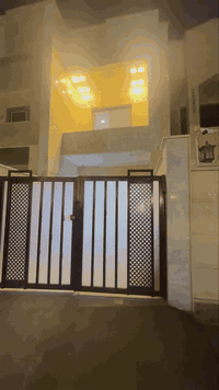 ⦿ للبيـــــــع في السيديــــــــــة ⦿ 

🕊️ 🫆

للأستفسار والتواصل الأتصال او المراسلة واتساب 
***********  ——— ***********

او زيارة 
مكتب الــــــــــــرواد للعقار 
السيدية شارع الضباط مقابل لحوم حماده

‏تابع قناة مكتب الــــــــــــرواد للتطوير والاستثمار العقاري في واتساب: https://whatsapp.com/channel/0029VbBPLu9GE56cp6ifDC3z

" نتشرف بحضوركم الى مكتبنا نستقبل عروض البيع والإيجار " 
عملنا ضمن مناطق 
السيدية . اليرموك . القادسية . المنصور . الحارثية
