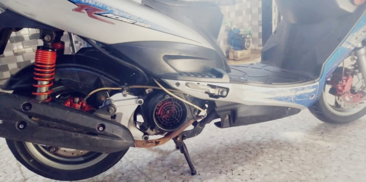 دراجة كامكو ياباني سرعة ١٩٠ كم عداد الكتروني 
مكينة شرط ما مفتوح نوزلتايرات جدد كفرات 
ياباني نكرة سلف بكل وقت دبل خلفي زوج 
بريكات امامي خلفي دسك لايت زينون اصفر ثلجي 
مراوس او بيع السعر مليون


**إذا كنت صاحب هذا الإعلان وتريد حذفه لأي سبب، رجاءا أرسل رسالة إلى الدعم الفني**