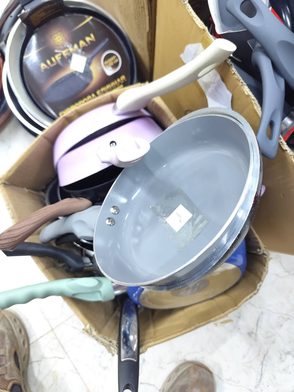 اللهم صل على محمد وال محمد 
اليوم وصلتنا تشكيلة طاوات باله تيفال 
اصلي متوفر جميع الأحجام 
كميه محدوده واسعار مناسبه جدا


**إذا كنت صاحب هذا الإعلان وتريد حذفه لأي سبب، رجاءا أرسل رسالة إلى الدعم الفني**