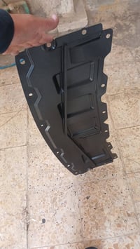 درع سفل نيسان سني  بلاستك جديد مامستعمل السعر 15الف 07731150933