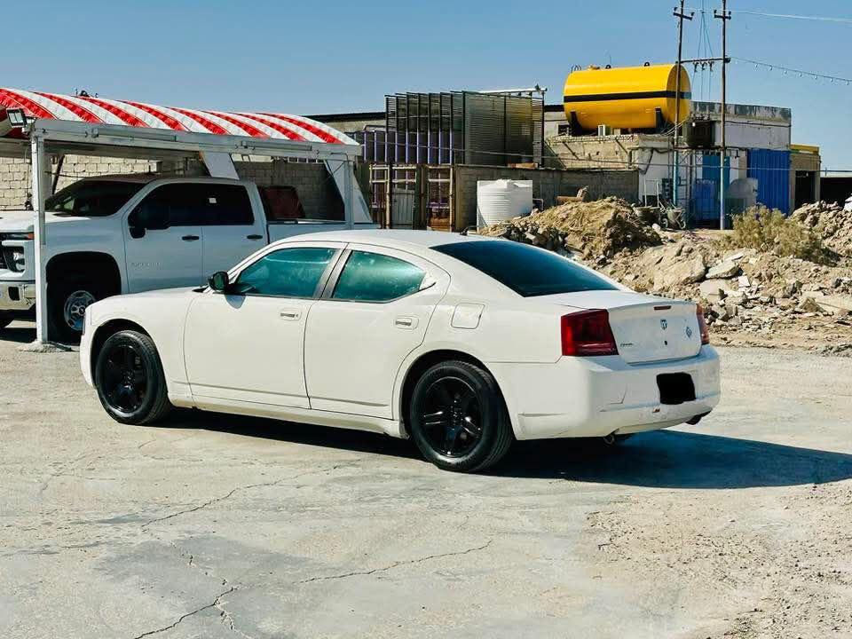 جارجر  ادوات مديل. 10 سياره جاهزه محرك ٣٦٠٠
خليجي
كصه جنطه 
تبريد تدفئه
متومه اصولي سنويه تنتهي٢٠٢٨ سعر 42 وبيها مجال للشراي مكاني البصره

0770 875 2332
