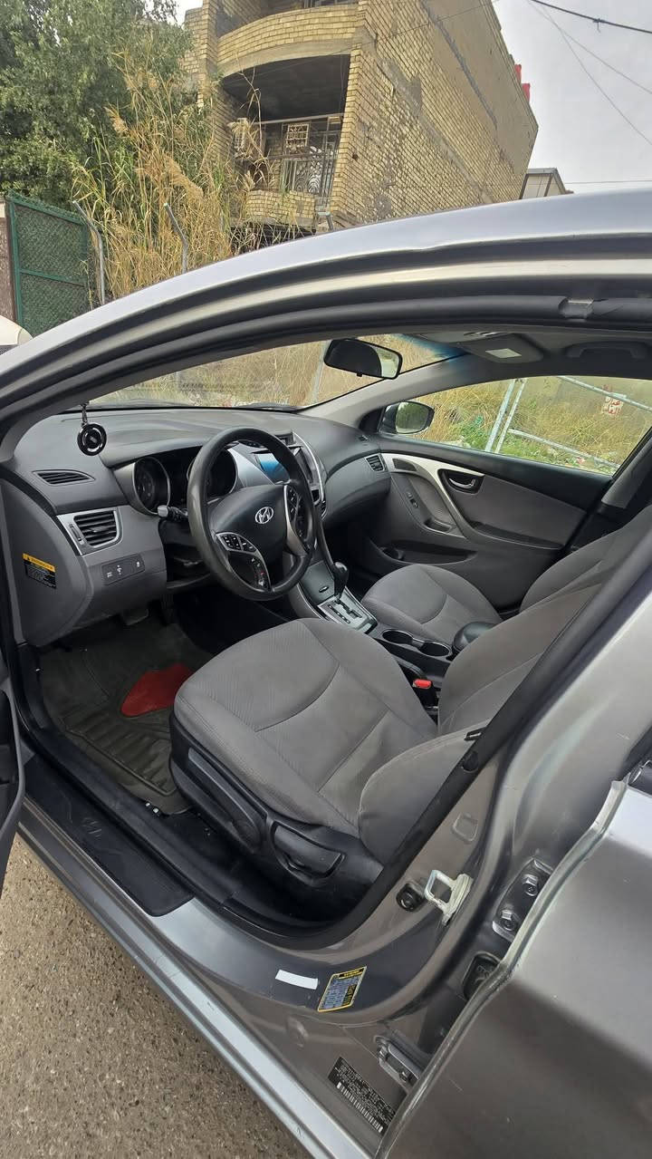 #امريكي_نظيف_ومناسب_سعره 
السلام عليكم 
النترا 2013 امريكي
ماشيه 98الف حقيقي 
السيارة نظيفة جدا 
المحرك و الكير  بحالة ممتازه 🔥✅
الصدر بحالة ممتازة🔥✅ 
السيارة بدون اي نواقص 
 بأسمي السياره والسنوية جديده تخلص ٢٠٢٨ شهر ٦ 
السونار مرفق مع الصور 
 
سياره نظيفه وبسعر معقول بالعافيه ع الياخذها 😍🤩✅

السعر :: اطلبه بالتعليقات يصلك خاص 📩🟩✅
المكان 
بغداد البلديات خلف الاطفاء 

 رقم صاحب السياره 
*********** واتساب واتصال 
***********  اتصال
