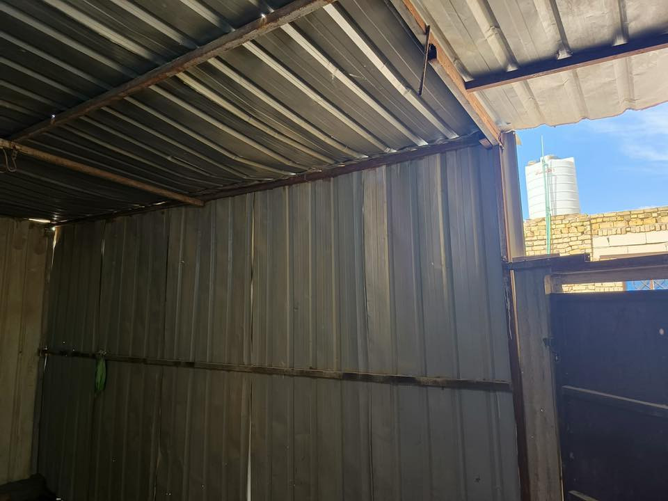 السلام عليكم سقيفه لبيع تفيد بكلشي لمحل لكراج مكاني ناصريه مركز 
رقمي ***********
