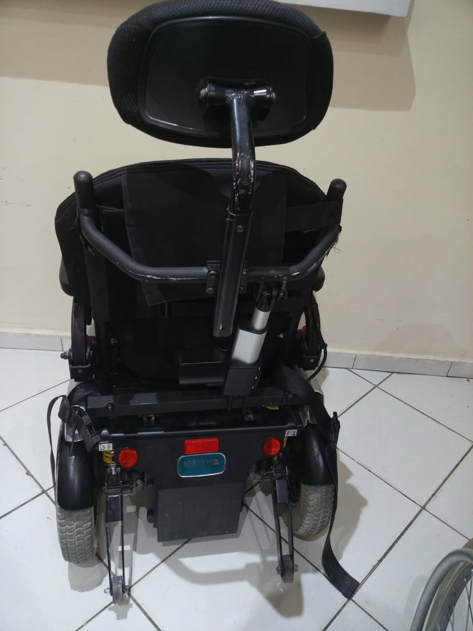 كرسي كهربائي مستورد من الخارج للتواصل 0607389129


**إذا كنت صاحب هذا الإعلان وتريد حذفه لأي سبب، رجاءا أرسل رسالة إلى الدعم الفني**