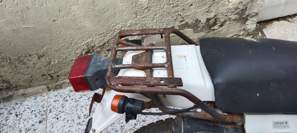 تايرات قفاز ياباني 
جوب إمامي خلفي 
سيم ويل إمامي خلفي 
وياله حجم 21 و18 17 
دسك بنز كفاخيات دشالي زنجيل 
خرج حياكه 
المكان ميسان توصيل موجود جميع المحافظات 
***********واتساب
