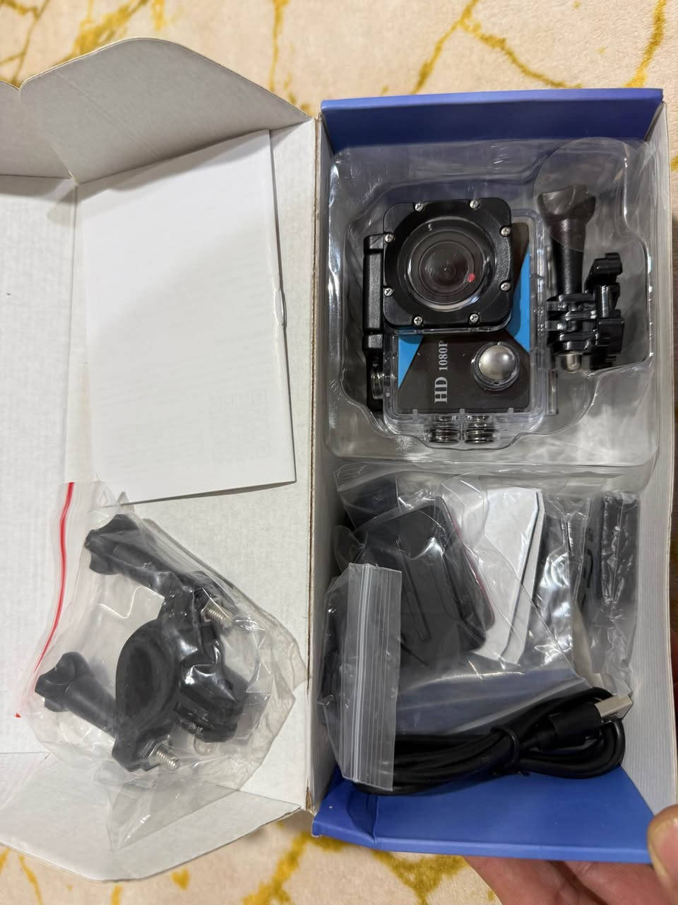 كاميرة تصوير 1080p/hd جديدة و مامستعمل ،
55$
0750-332-2201 أربيل, العراق


**إذا كنت صاحب هذا الإعلان وتريد حذفه لأي سبب، رجاءا أرسل رسالة إلى الدعم الفني**