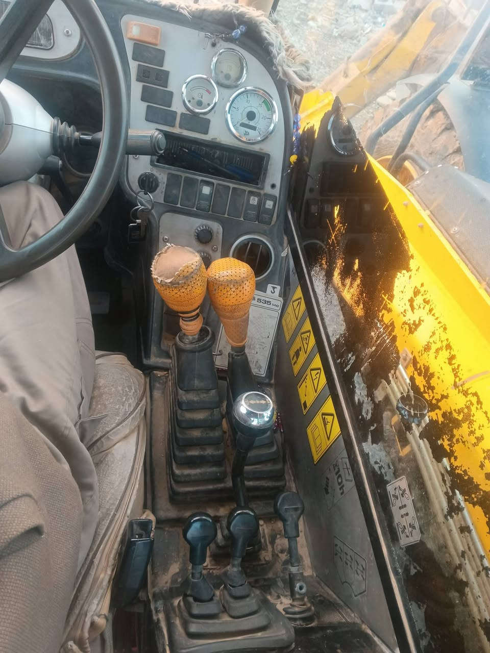 سلام عليكم شوفل رافعة شوكية سلايت موديل 2007 للبيع ستفسار عل رقم وتساب كلو شرط  ***********
