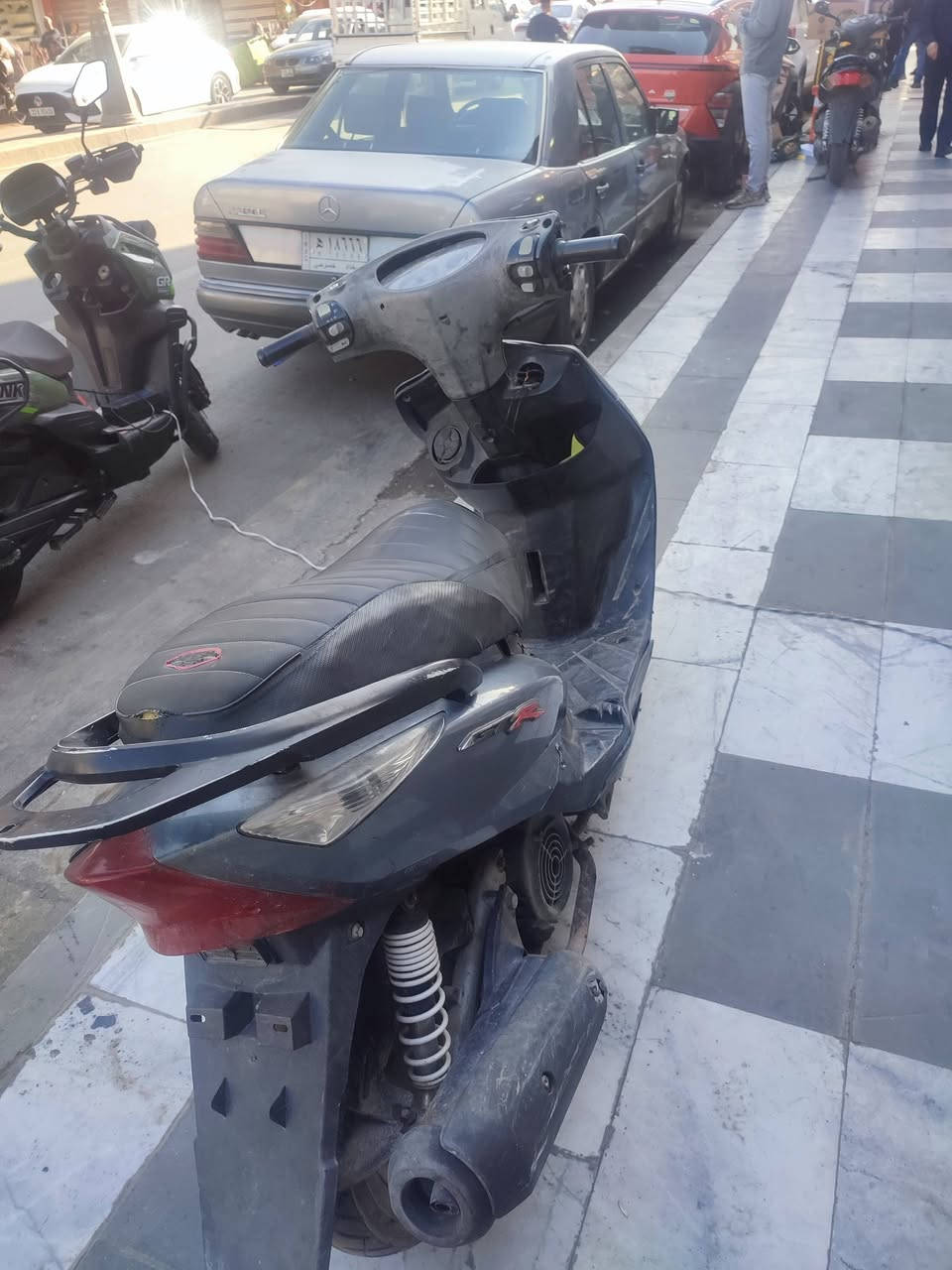 دراجة ثعلب مكينة مكفوله بس كفرات تعبانه السعر 325 المكان كراده
***********
