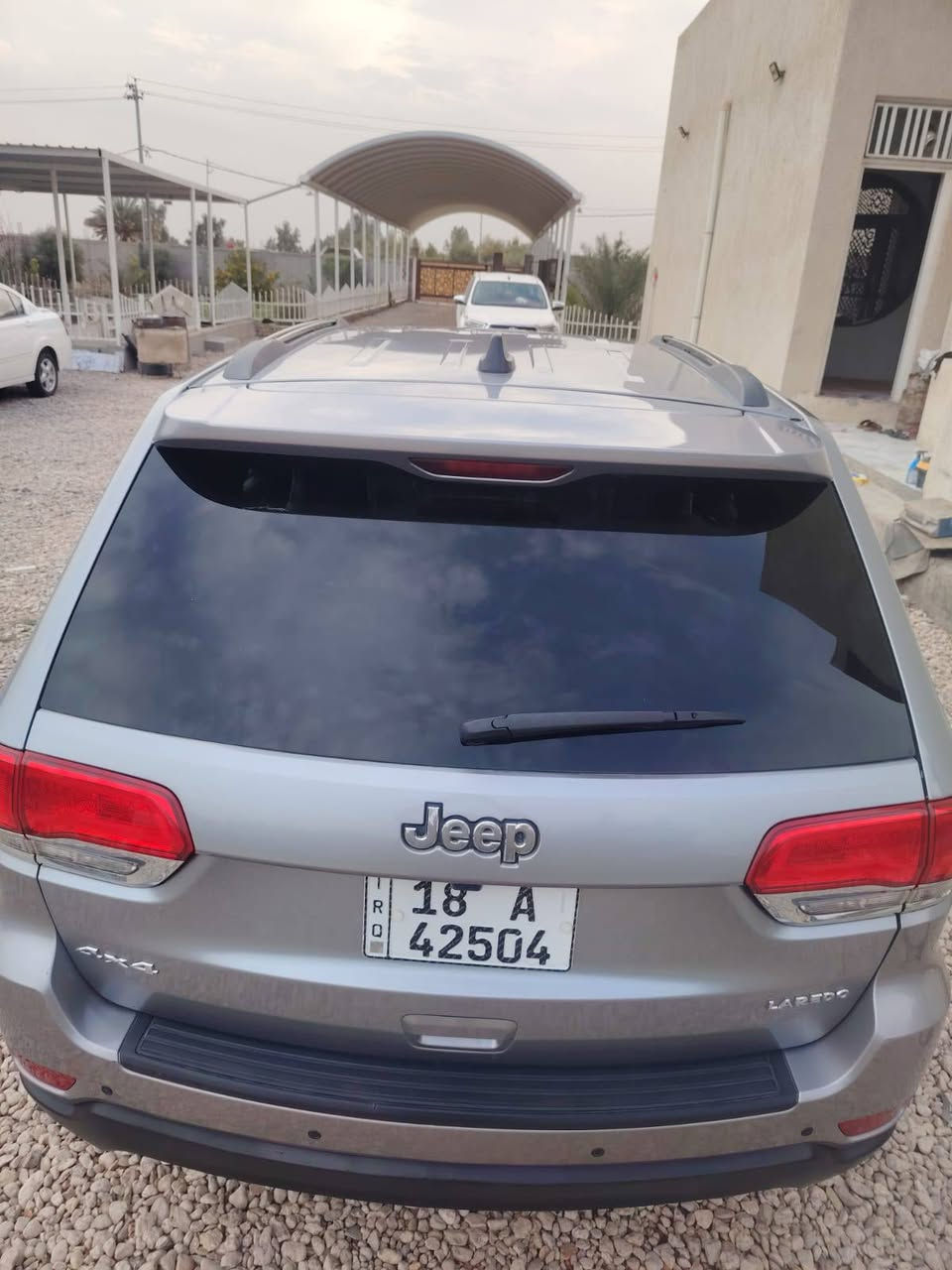 للبيع جيب شيروكي
موديل 2016
وارد امريكي 
ضرره جاملغ وبنيد وجاملغ ثاني صبغ بس 
مكينه مصالي شهر من شاده جديده 
محرك 3600
كير مكفول 
حداديه جديده 
تبريد ثلاجه
تخم تاير جديد 
رقم بابل باسمنه  
مكان بابل حله 
سعر 180 وبيه مجال شراي يتصال 
***********
