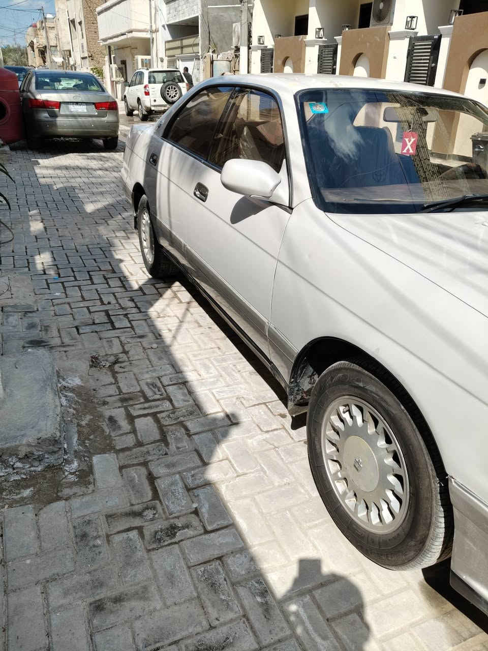 السلام عليكم 
اللهم صلي على محمد وعلى ال محمد للبيع فقط 
كراون بطه موديل 94 مكفوله  من الكص والنقل الجثه  والعيب الشرعي وكافه لأصوليات رقم انبار دولي ،بسمي  مشروع وطني سنويه لغايه 2028 تحويل ثاني يوم باسمك مكينه  3000 وكير اوتوماتيك العنوان بغداد الكاظميه 
للاستفسار رقم الهاتف *********** 
السعر 55وبيها مجال
