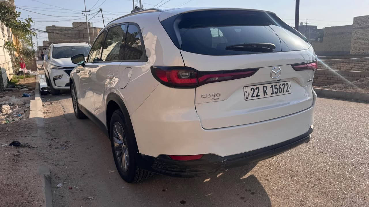 ‏MAZDA CX90 2024
مرقم اربيل 
مازدا CX90 موديل 2024 
ياباني 
وارد امريكي 
ميلد هايبرد 
‏Mild hybrid 
محرك 6 سلندر 3.3 تيربو 
مواصفات بريفريد 
رادار امامي خلفي جانبي
صندوق كهرباء شفط 
فتحة  سقف
بردات خلفية
كشنات كهرباء 
كشن خلفي Vip
دفع رباعي( اكسل )
270 $ عمارة, ميسان


**إذا كنت صاحب هذا الإعلان وتريد حذفه لأي سبب، رجاءا أرسل رسالة إلى الدعم الفني**