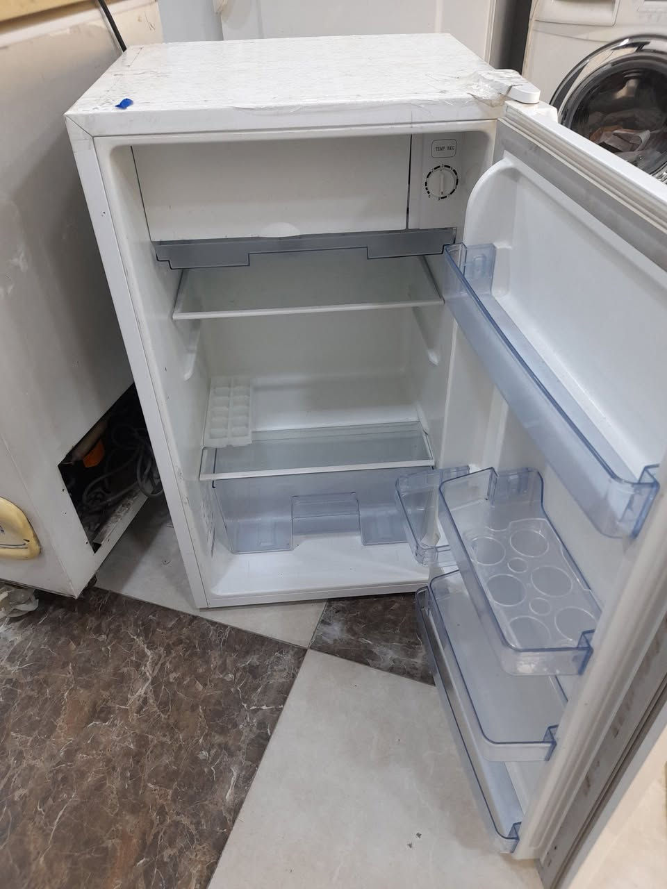 🖤ئەم سەلاجانە بۆ فرۆشتن ن.کەلار نزیک شاری پزیشکی گەرمیان کونەفرۆشی سامان ٠٧٧٢،٢٨٢،٣٢،٣٢ سوپاس بۆ ئەدمینی بەڕێز 🖤


**إذا كنت صاحب هذا الإعلان وتريد حذفه لأي سبب، رجاءا أرسل رسالة إلى الدعم الفني**