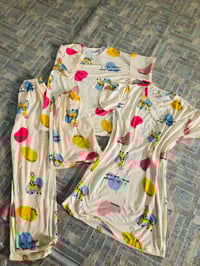 طقم نسائي • ٤ قطع • قياس فري