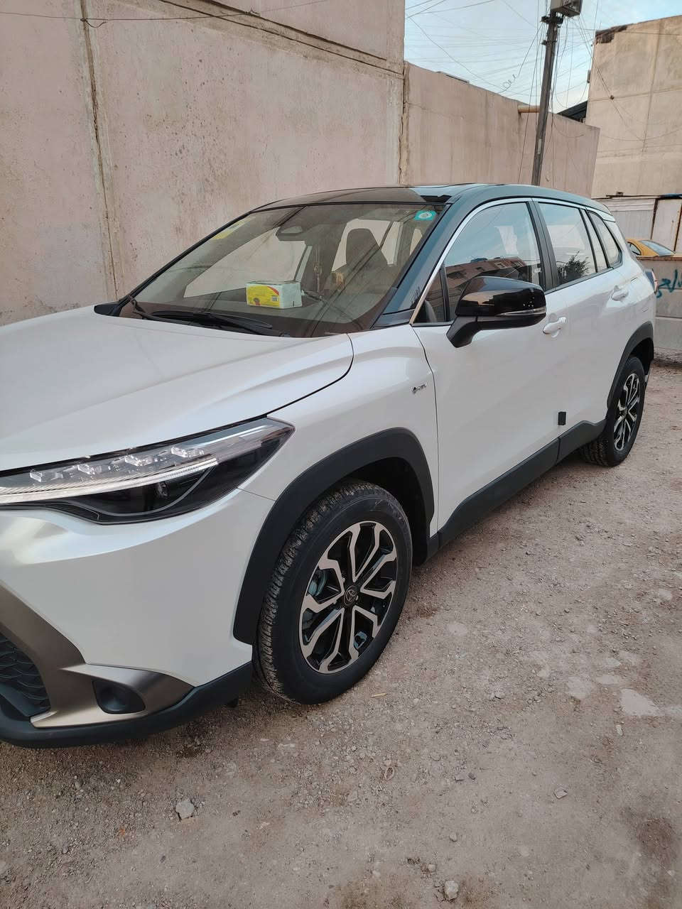 السلام عليكم من رخصه الادمن فوت لندر موديل 25 توكلار فول مواصفات ماشيه 19 الف سياره جديده وبيها اضافات لسياره السعر 28 مليون ونص العنوان الدوره حي الصحه هاتف 📞 ***********
