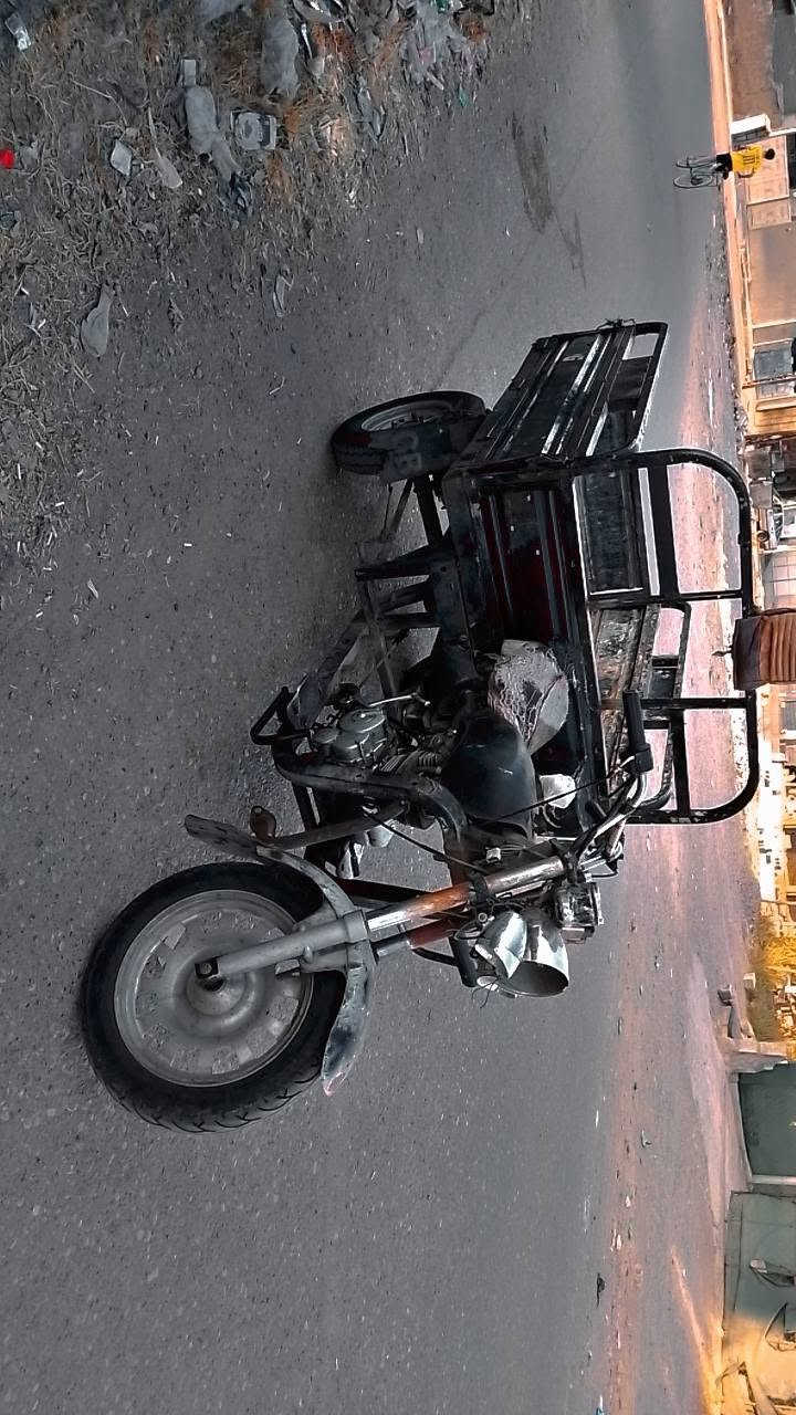 ستوته مال شقل موديل ١٤ محرك ١٧ نص هندر كهربيت تريد ترتيب شاصي اكسن ركبه كله شرط شلعه معدل ستوته تريد فقط صلنصه سعره ٤٥٠ بيهه مجال مكاني حي العسكري شركه طارق مكلف بل نشر خابر ودلل  ***********
