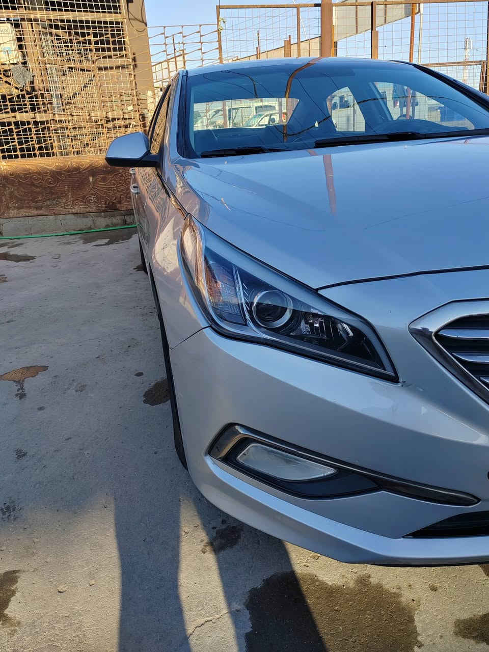 السلام عليكم سوناتا كارتون السياره جديده دخول جديد ادوات تبريد حداديه تخم تاير مكينه كير ويلات كله جديد رقم وسنويه شمالي حساسات خلفيه كامره شاشه نقص ما بيها موديل 2017 غاز ابلاد كارتون السياره العنوان البصره استفسار *********** امراوس ماكو مشكلة
