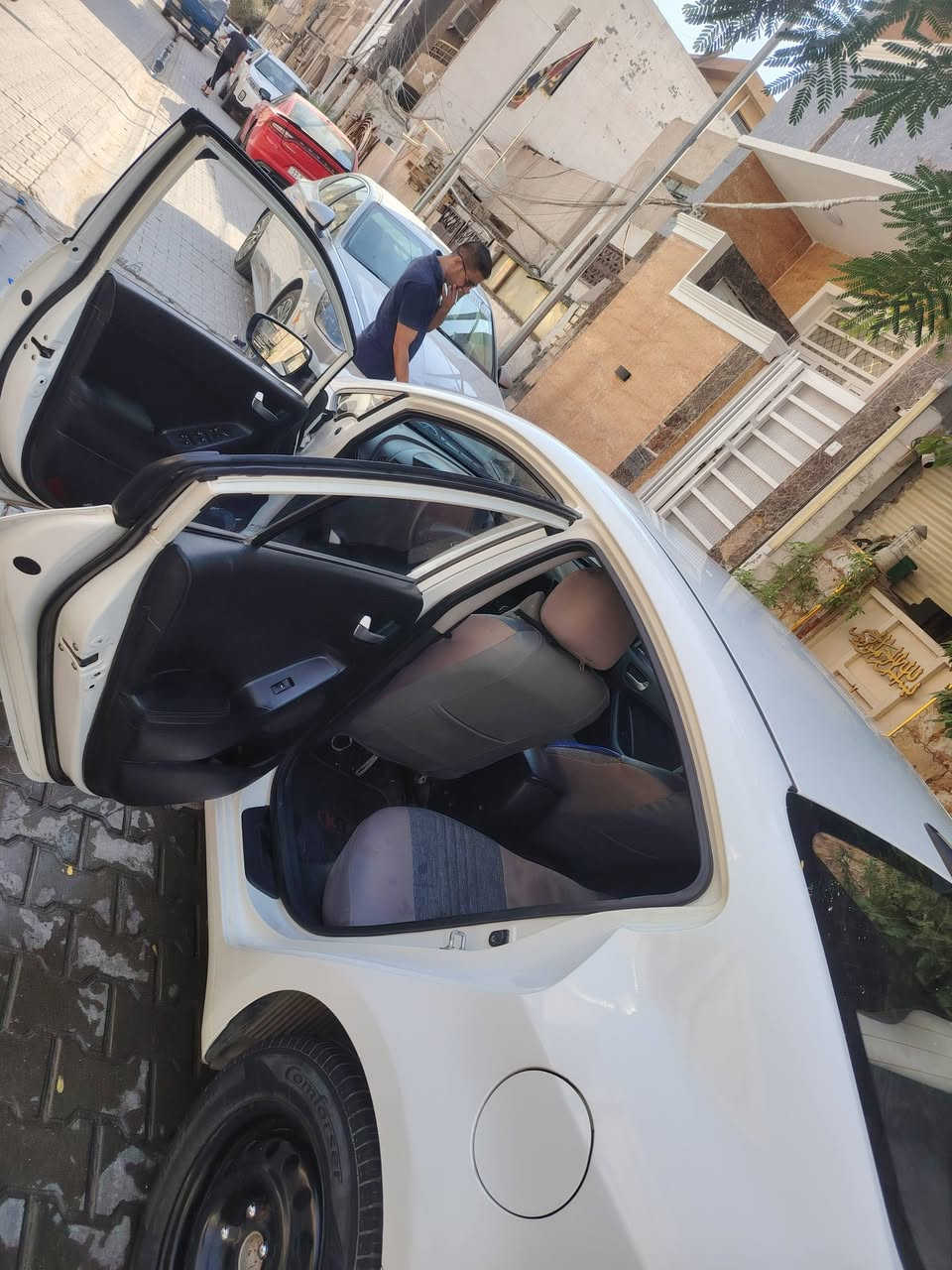 سلام عليكم
كيا سيراتو ٢٠١٣ خليجي محرك ١٦٠٠
كير محرك تبريد فول السياره بيها جاملغ جهه السايق مبدل بالعراق السعر ١٠٠ وبيها مجال
للاستفسار ***********
