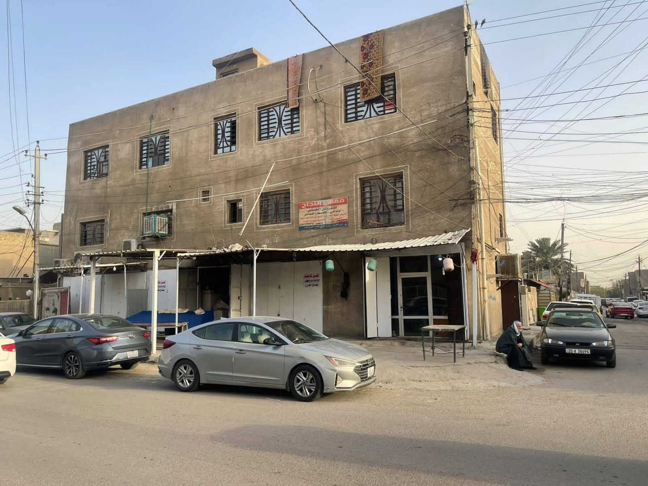 🌅 أصبحنا وأصبح الملك لله

🏢 عروض بنايات تجارية مميزة للبيع — فرصة استثمار قوية في بغداد

📍 العرض الأول
بغداد الجديدة — النعيرية قرب ساحة العوارض
▪️ المساحة: 360 متر
▪️ الواجهة: 20 متر
▪️ طابقين
▪️ 5 مشتملات أرضية
▪️ 5 شقق كبار
💰 الوارد الشهري: 3 مليون و 400 ألف
💵 السعر: 650 مليون

ــــــــــــــــــــــــــــــ

📍 العرض الثاني
بغداد الجديدة — النعيرية شارع مطعم فلافل أبو طيبة
▪️ المساحة: 125 متر
▪️ الواجهة: 20 متر
▪️ 3 طوابق
▪️ 6 محلات
▪️ 4 شقق
💰 الوارد الشهري: 2 مليون و 350 ألف
💵 السعر: 560 مليون

✨ فرص استثمار ممتازة
✨ وارد شهري ثابت
✨ مواقع تجارية قوية

📞 للاستفسار
***********

حسين المندلاوي
وسيط عقاري في بغداد
