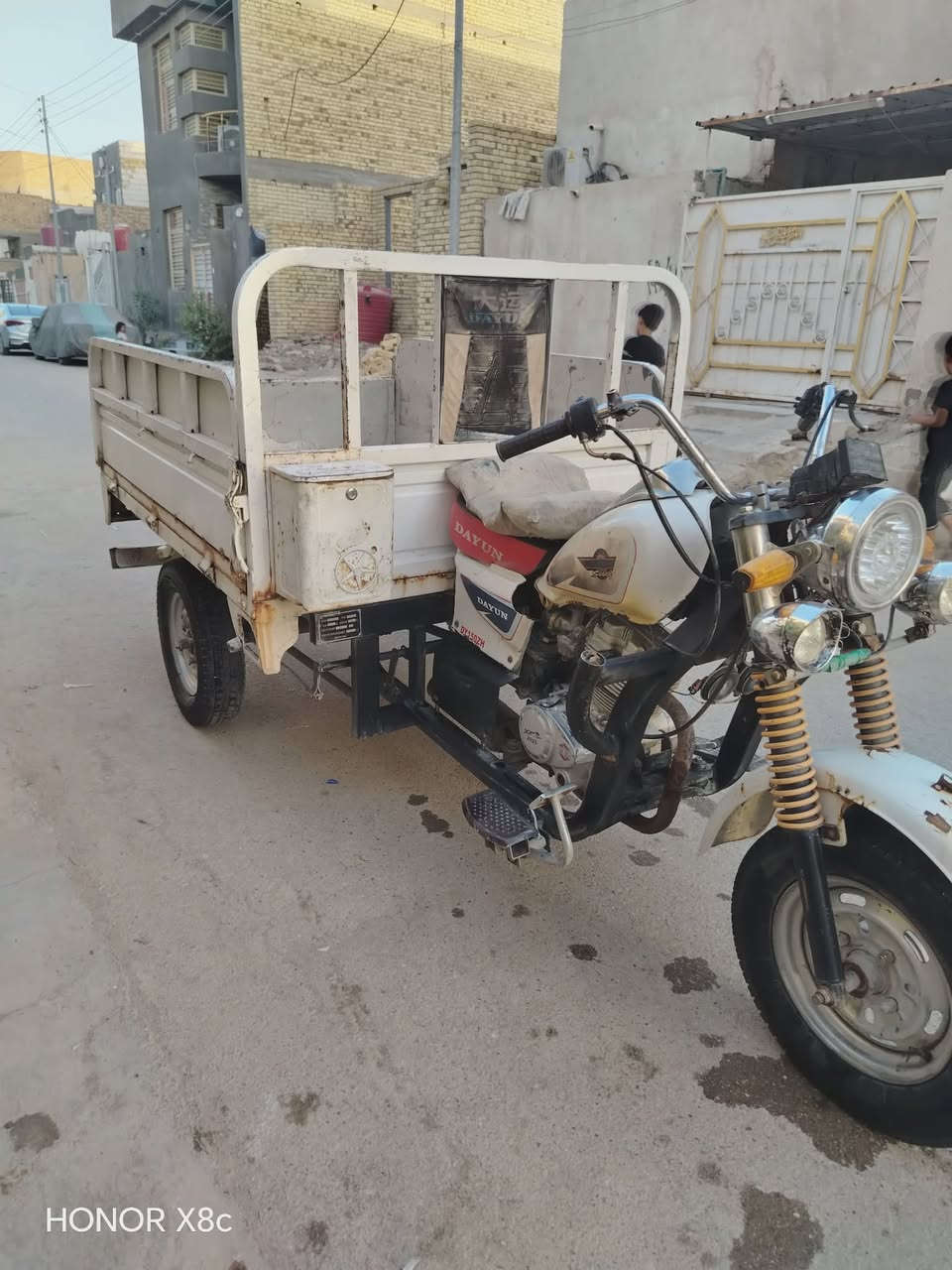 السلام عليكم
ستوته البيع مديل ٢٠

أوراق بسمي

ستوته جاهزه من كلشي

عوزه شغلات بصيطه

مكينه جديده

تواير ٣ جوبلس وياهن اسبير

كهربائيات كله شغاله

اترايك وين مايعجبك

سعره اب ١٧٠٠ او بيه مجال بصيط

***********

مكاني ناصريه مركز
