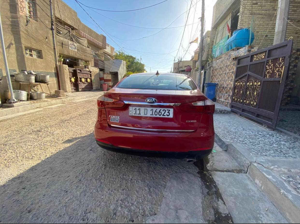 فورتي 2014 للبيع رقم بغداد تحويل ثاني يوم 

محرك 2000 دوش جديد وكاله 
وارد أمريكي 
نضيفه وكلشي مكفول بيها محرك مكينه تبريد كهربائيات كلشي مكفول بيها 
ضربتها موجوده بالسونار 
للبيع سعر 128 ورقه
*********** بغداد عنوانها الفارس, صلاح الدين
