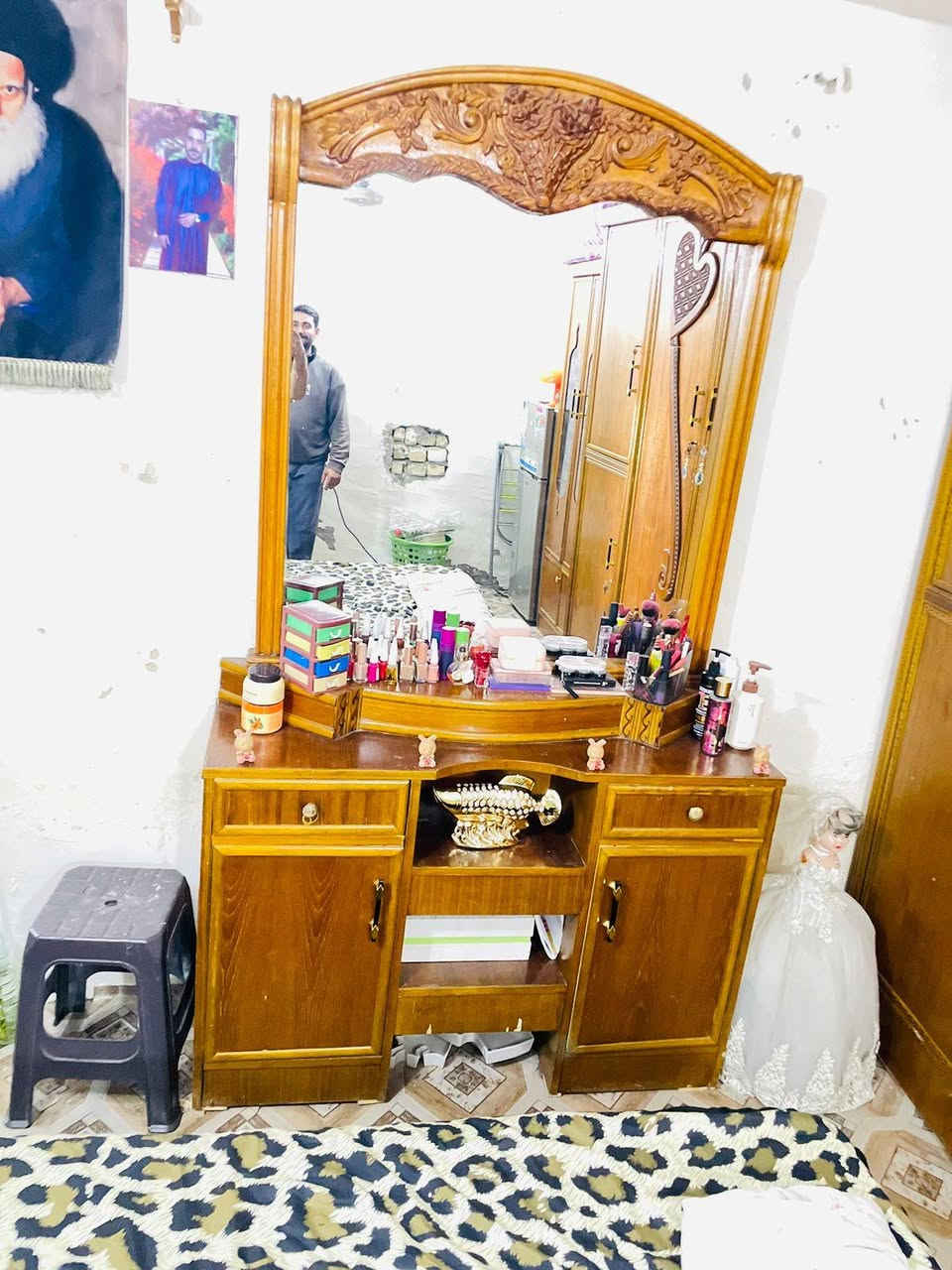 السلام عليكم 
غرفه صاج عࢪاقي مستخدام 
غرفه4/ابواب 📌
السعر 480
نضافه 80/💯 
معا نقل فقط داخل بغداد 
واتساب ***********
