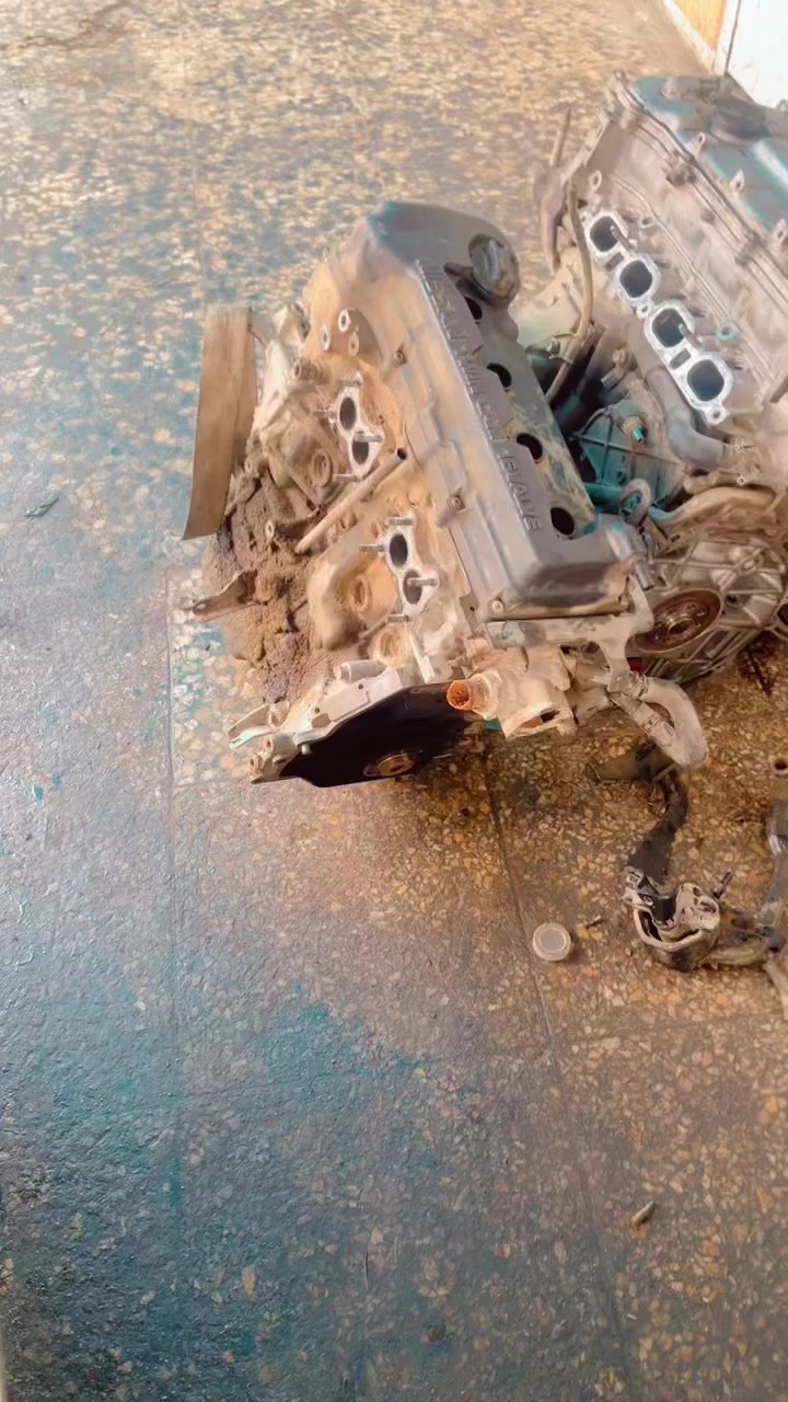 سني محرك 1300 تم استبدالة 1800 اي استفسار حاظر شارع ٦ محل العقابي كير محرك نواعم كلشي يخص السني تحوير من عادي الى اوتوماتيك ابو عباس *********** او محلات الياسري نفس المحل انشاء الله
