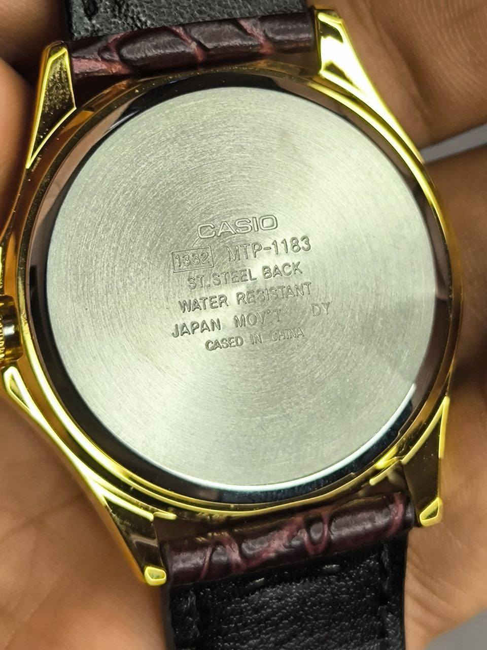 كاسيو Casio اصلي وكالة
تحفة فنية
لمحبي الرسمي وللذوق الراقي
مكينة كوارتز ياباني 
ميناء ذهيبه رسمي مميزة مزودة بمنفذ تاريخ  
زجاج معدني ضد الخدش 
مقاومة ماء حتى 50 متر
سير جلد طبيعي
القطعة مختمة بالكامل
🔴ضمان سنة وكالة 

⚠️ملاحظة متوفر قطعة واحدة فقط 

السعر :- 85 الف ع اول تم 
السعر غير قابل للتفاوض 
للحجز والاستفسار يرجى مراسلة الصفحه


**إذا كنت صاحب هذا الإعلان وتريد حذفه لأي سبب، رجاءا أرسل رسالة إلى الدعم الفني**