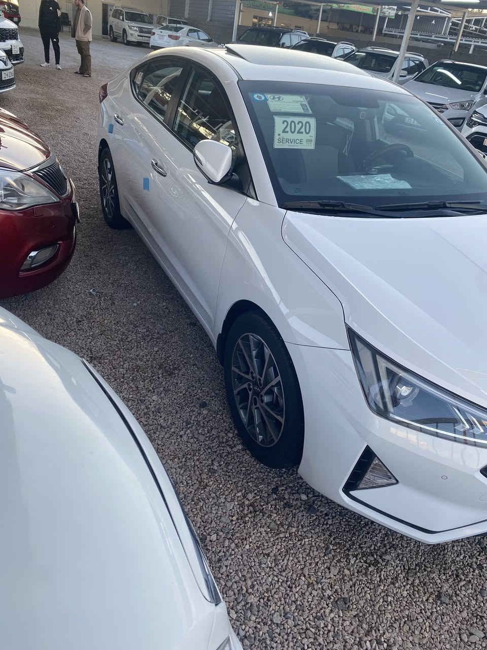 السلام عليكم
اخواني 

عشاق الجديد والمخزون 

أخت الزيرو بشرط كله ع الفحص ماشيه (62) فقط 

شرط من الشروط العده والسبير ما نزله من مكنها 

وبشرط كلبس ما مفتوح بيها 

وضع شركه 

سنة الصنع (2020)

طراز خلجيه 

الرقم بغداد الدولي 

هزه وفحص ورقام كله جديده 

السنويه 2031

الموصفات فل للخير واحد ع واحد 

أنرت ترحيب عنده الاقتراب 

دخول ذكي بصمه تشغيل بصمه 

معاقد جلد اصلي 

شاشه تاب كأمره دواره 

تحكمات فول جهتين 

أشاره بل مرايه 

المري شفط عنده التقفيل

فتحه سلايت جنطه زكيه عنده الاقتراب تنفتح

ليت عدسه ولد منضومه زنون اصلي 

تخم تاير بشرط اصلي وكاله 

السياره كفاله عامه 

كل السياره بشرط 

اخواني كلشي اكو بسوط 

لكن الجديد والمحزون واضح سعرها 

عنواني 

الأنبار الرمادي 

***********

‭0773 378 1061‬
