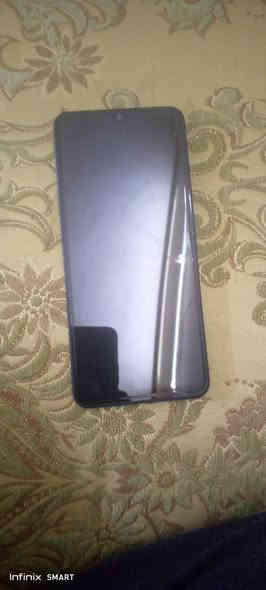 سلام عليكم للبيع موبايل ريدمي ١٤سي اخو جديد مع ضمان سنتين مع شاحنة بلادية قليل مستعمل ويرهم مرواس وي ايفون والسعر ١٤٠وبي مجال للطيبن الاتصال ***********عنواني كركوك غرناطة
