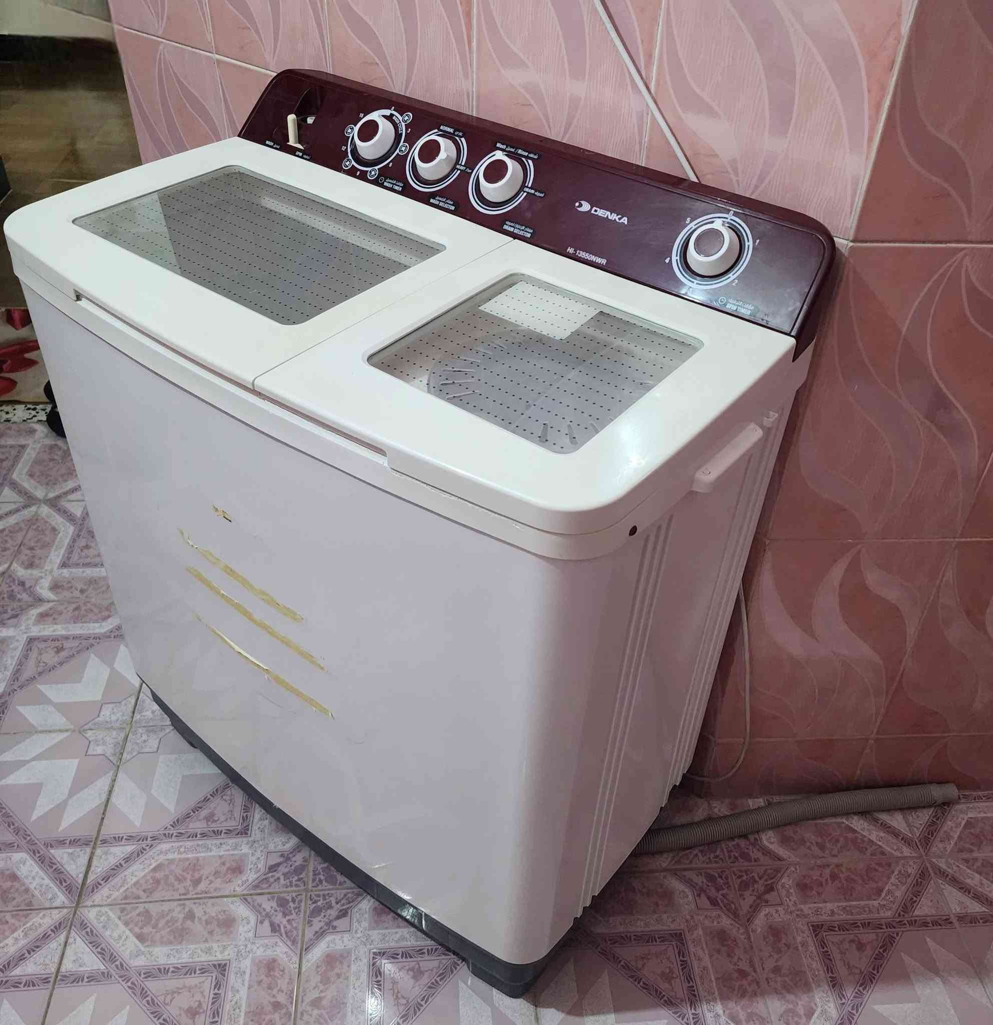 للبيع  غسالة نوع دنكا
✨️ شغالة  
🌐️الموقع البصرة 
🔹️السعر ٦٥  ألف
📩للأستفسار التواصل على الخاص


**إذا كنت صاحب هذا الإعلان وتريد حذفه لأي سبب، رجاءا أرسل رسالة إلى الدعم الفني**