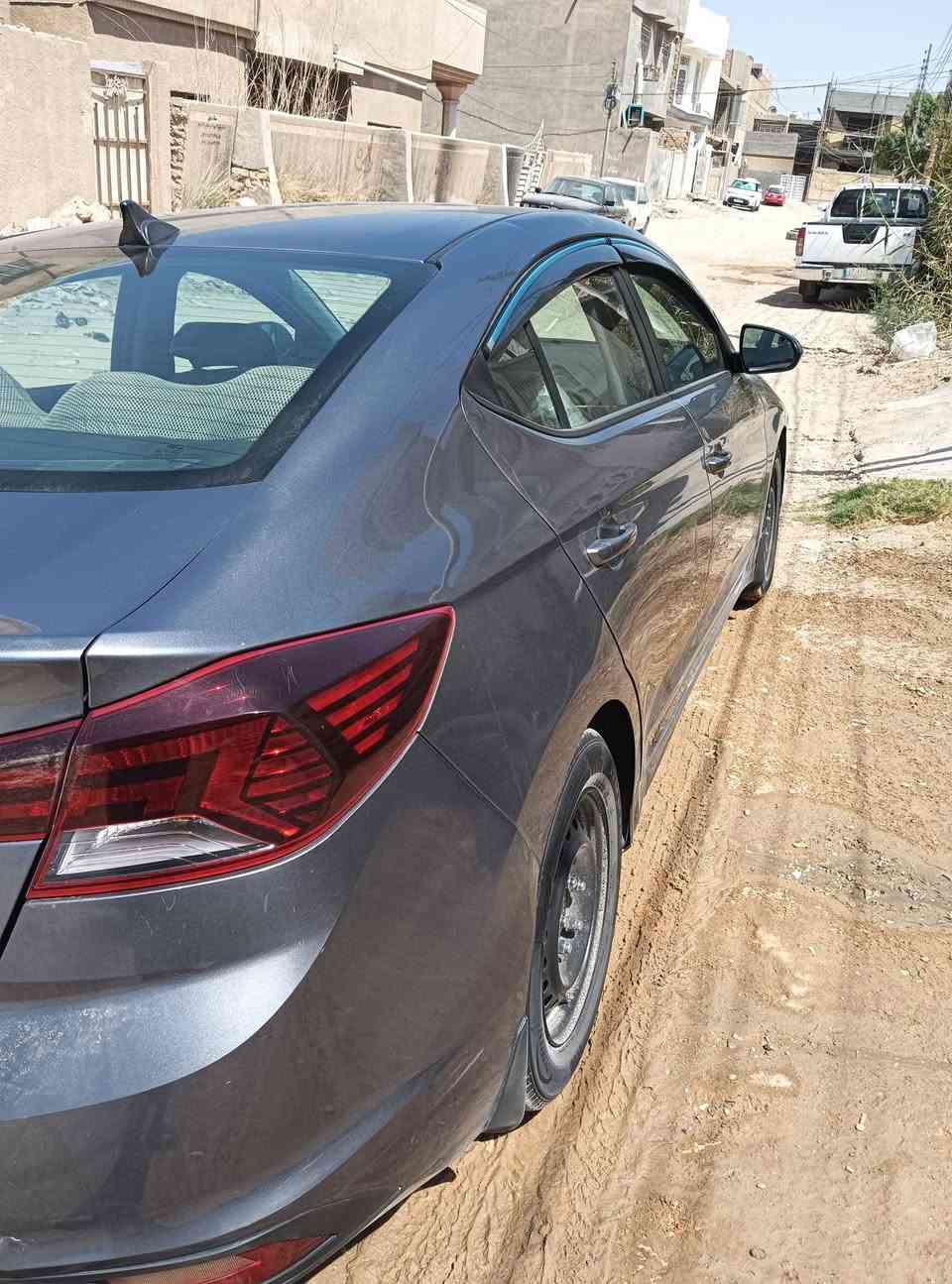 من رخصت الادمن السلام عليكم النترا للبيع او مراوس باقل موديل 2019 محرك وكير بحالة جيدة كير اي تي امريكي حادثه بنيد فقط بدون دواخل اللون رصاصي رقم قادسية معوقين بعدله 7 اشهر وتصير حرة مالكه قادسية وعندي وكالة بالتحويل السعر 130 وبيه مجال سيارة جدا حلوة الاتصال ***********
