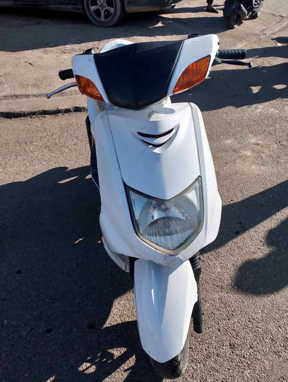 السلام عليكم سكنس نثيه 110ياباني ستان كهربائية نضيفه 500بيها مجال بسيط بلديات  الصحفيين شراي ٱتصل ***********
