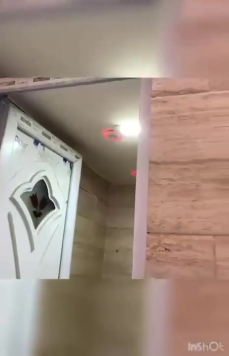 للبيع دار مساحه ١٣٧ متر طابو زراعي سند ٢٥ منطقة البلديات حي التراث واجهه ٧ متر طابقين بيت جدا نظيف واجهه كامله قريب من سوق الميت بداية المنطقه حي التراث طابو زراعي سند ٢٥ طابقين الدار مع الأثاث ٢٤٠ مليون بدون اثاث ٢٢٥ مليون للإستفسار مع رقم مكتب المستقبل ***********خلف مطعم الهلالي
